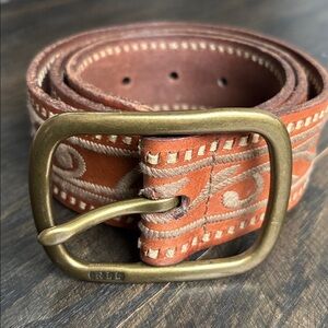 Vintage Lauren Ralph Lauren belt, tan leather w/embroidery, large buckle, size M